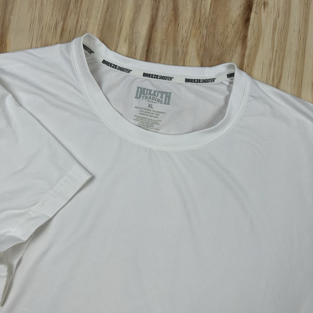 Duluth Trading Breeze Shooter Men's XL White T-Shirt Short Sleeve Performance